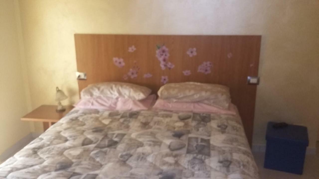 וליג'יו סול מיניציו B&B Peschi In Fiore מראה חיצוני תמונה